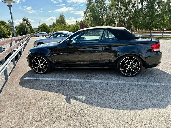 BMW 120I 2009 photo 2