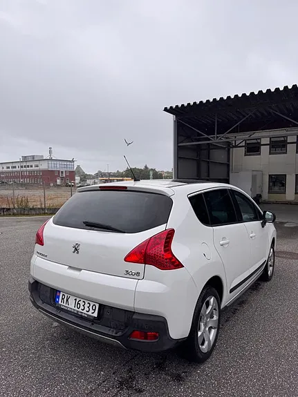 Peugeot 3008 2010 photo 3