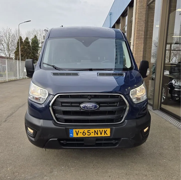 Ford Transit 2021 photo 2