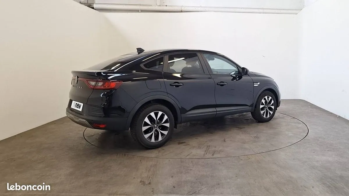 Renault Arkana 2023 photo 2