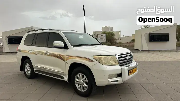 Toyota Land Cruiser 2010 photo 5