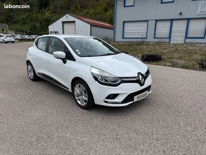 Renault Clio 2019 photo 2