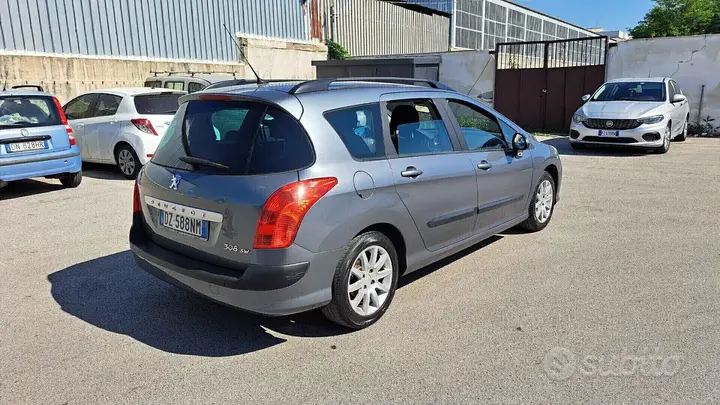 Peugeot 308 2009 photo 4