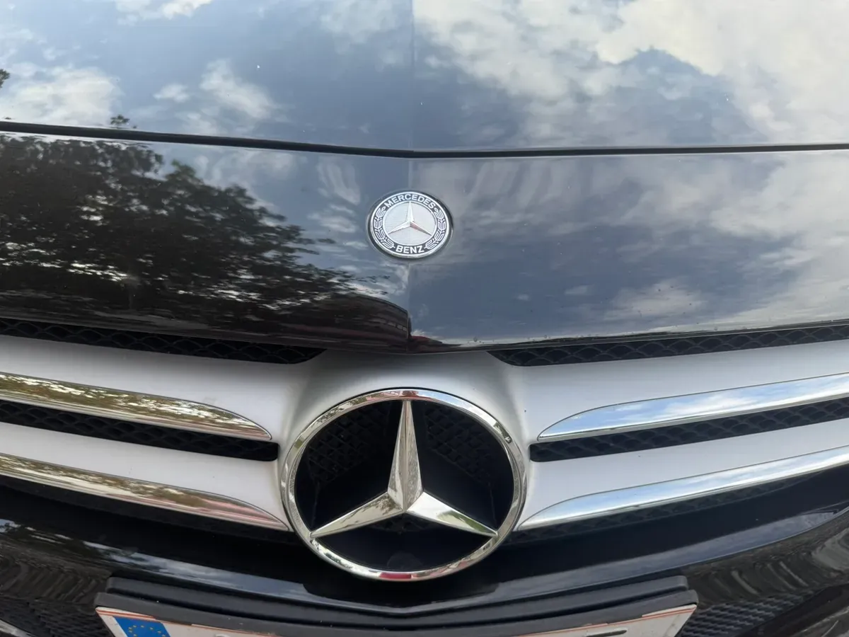 Mercedes-Benz B-Class 2017 photo 3
