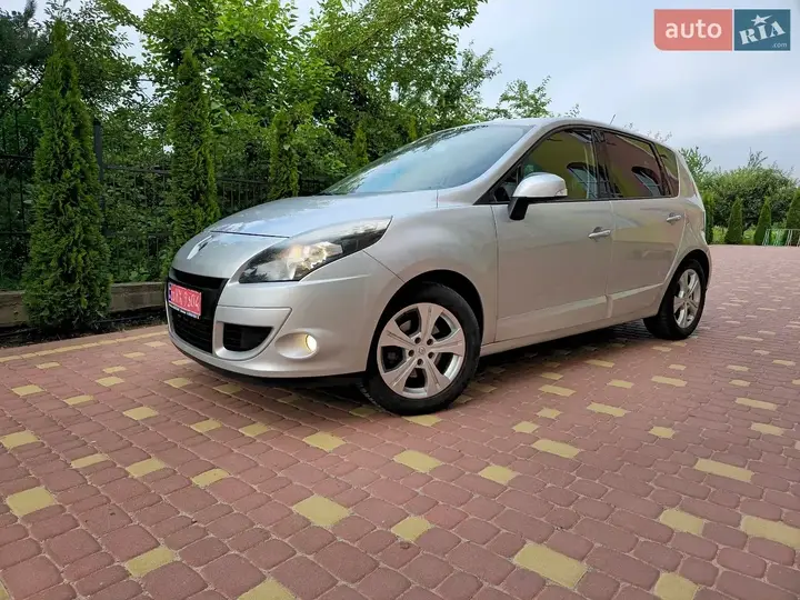 Renault Scenic 2010 photo 2