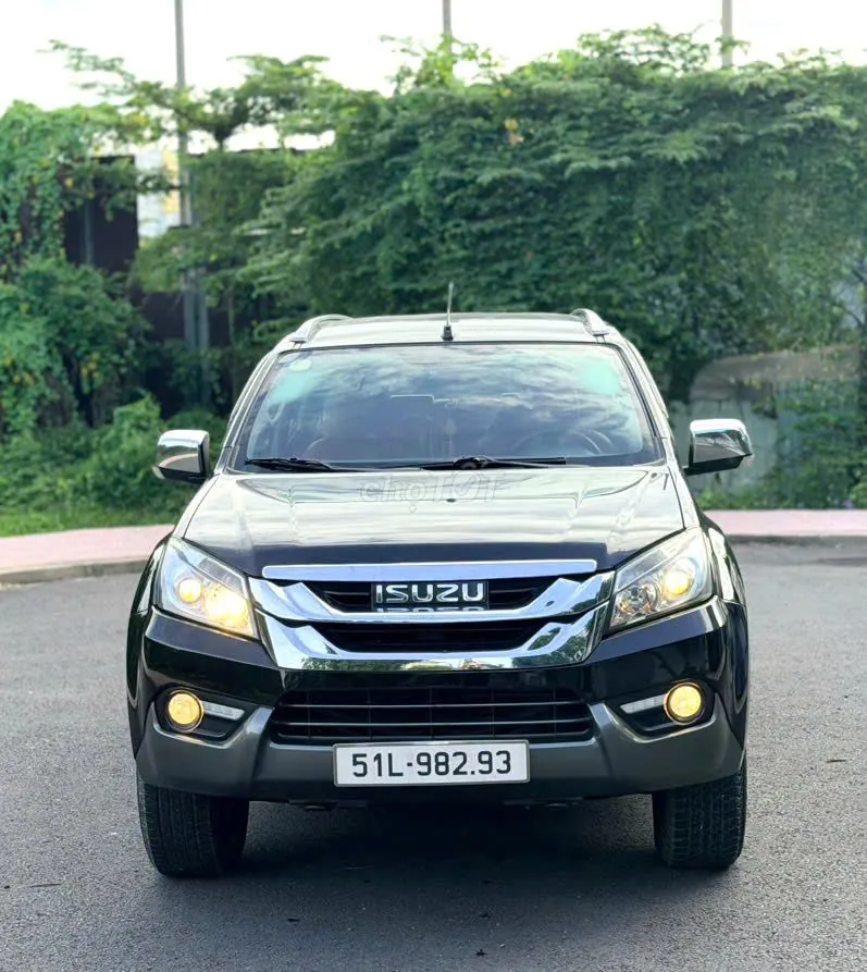 Isuzu Mu-X