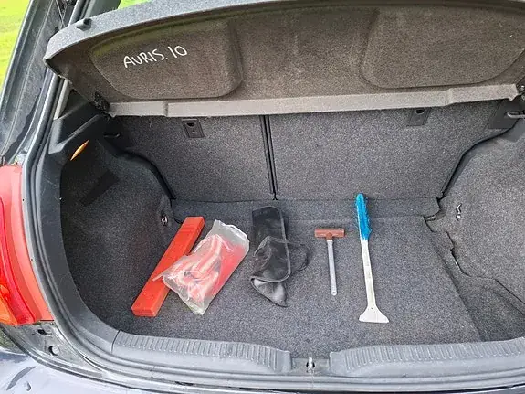 Toyota Auris 2010 photo 5