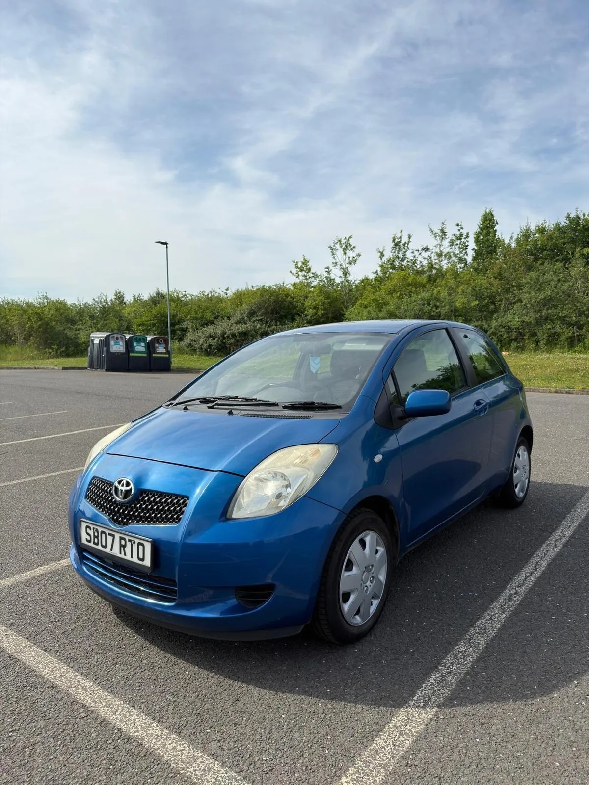 Toyota Yaris 2007 photo 2