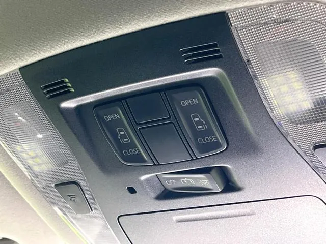 Toyota Alfaord 2015 photo 4