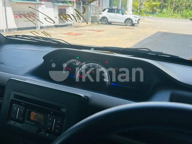 Suzuki Wagon R 2025 photo 4