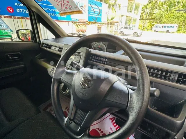 Suzuki Wagon R 2025 photo 5