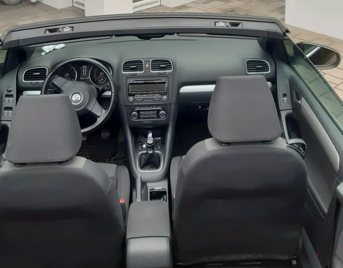Volkswagen Golf 2011 photo 3