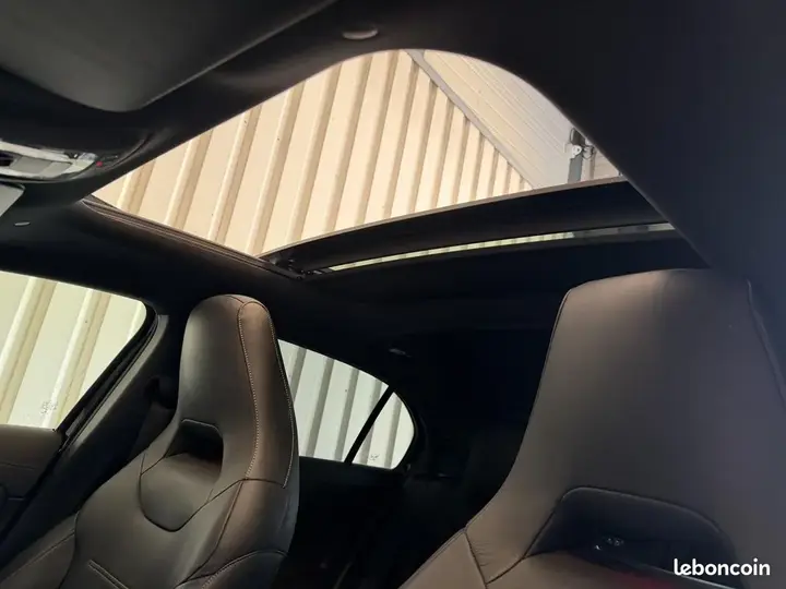 Mercedes-Benz A-Class 2019 photo 2