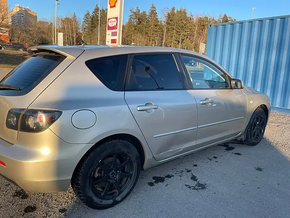 Mazda 3 2007 photo 3