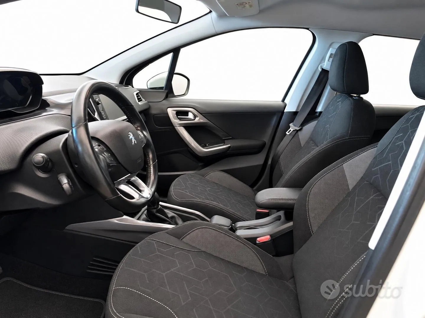 Peugeot 2008 2018 photo 4