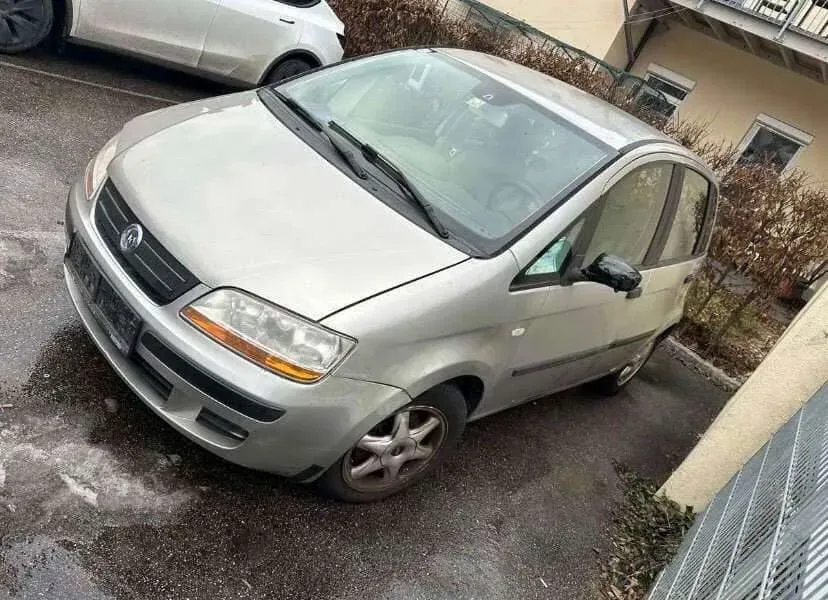 Fiat Idea 2004 photo 2