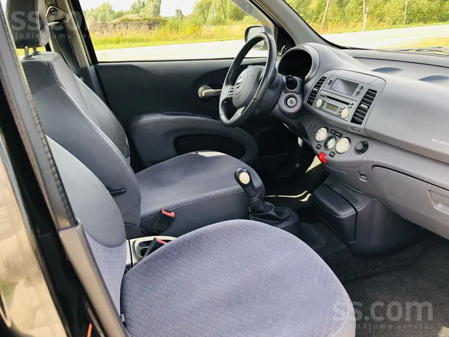 Nissan Micra 2003 photo 4
