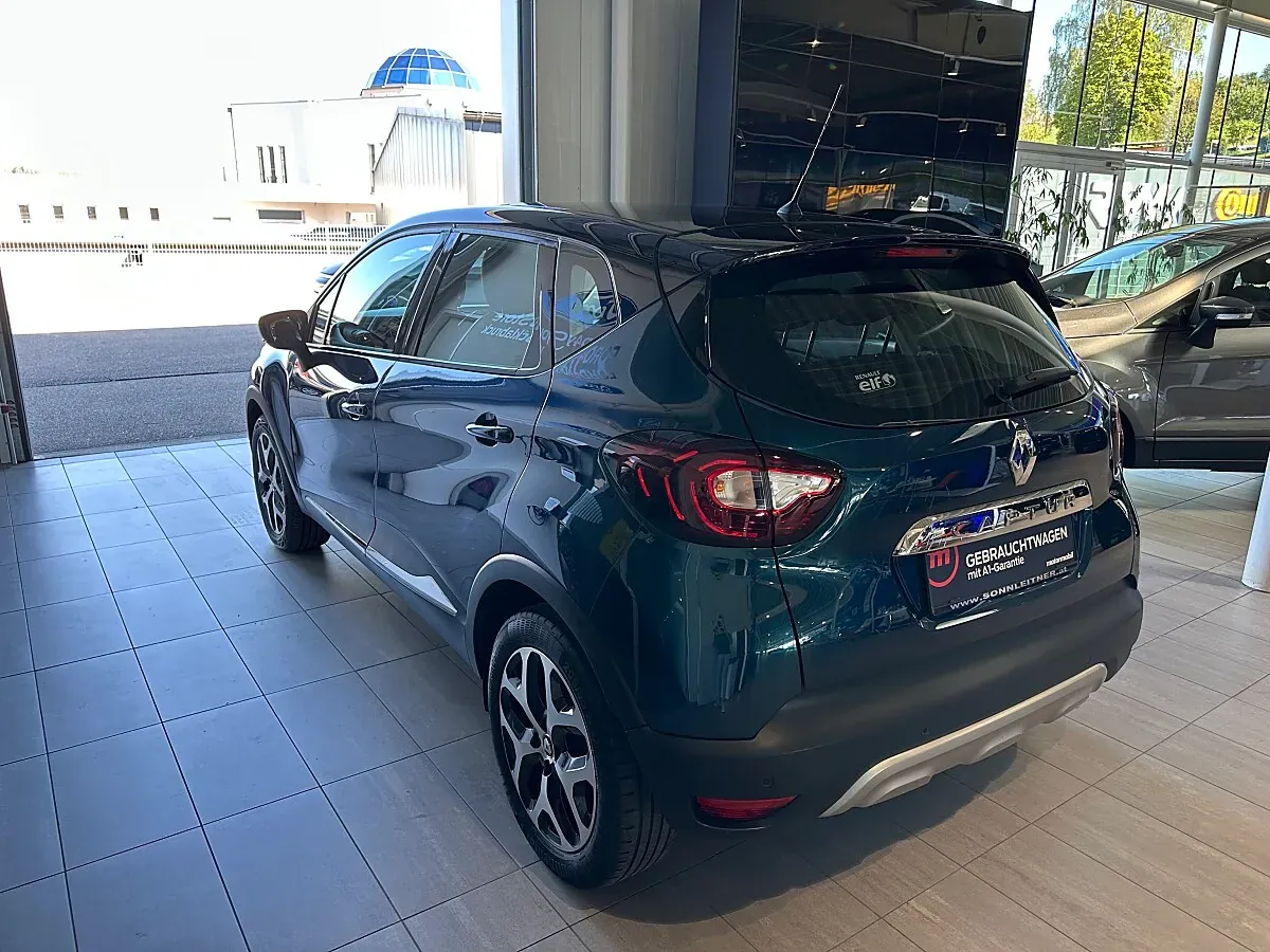 Renault Captur 2018 photo 2