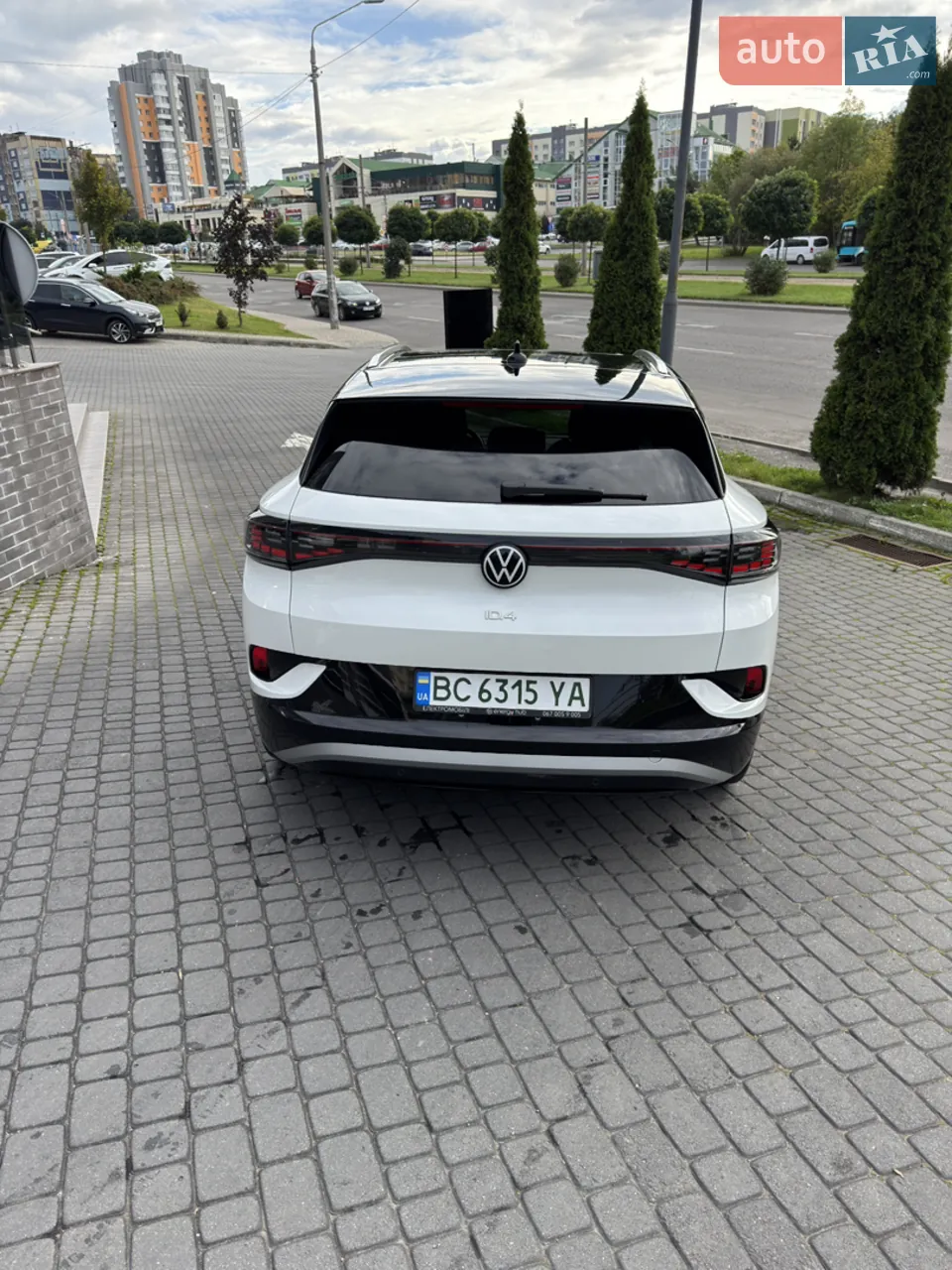 Volkswagen Id.4 2023 photo 2