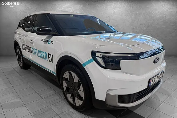 Ford Explorer 2026 photo 3