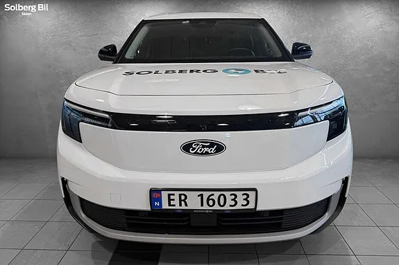 Ford Explorer 2026 photo 2
