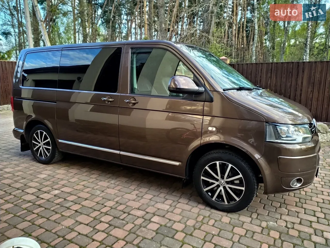 Volkswagen Multivan 2015 photo 3