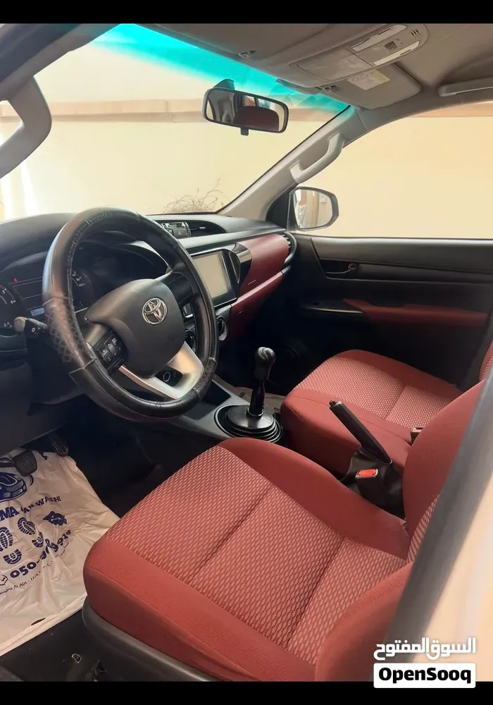 Toyota Hilux 2025 photo 4