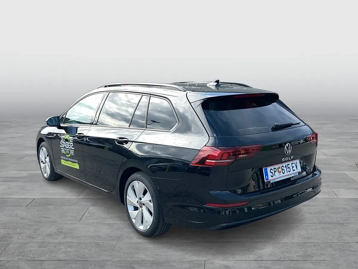 Volkswagen Golf 2026 photo 3
