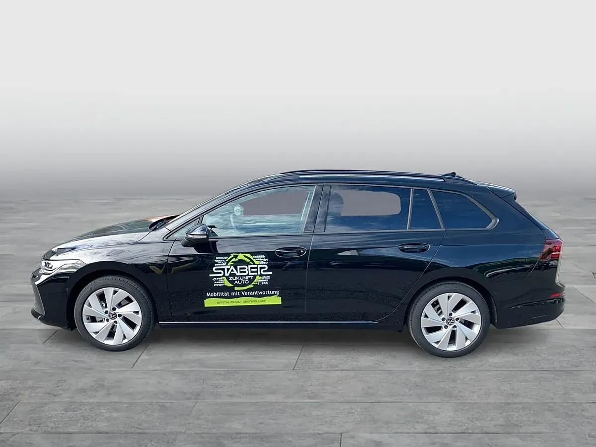 Volkswagen Golf 2026 photo 2