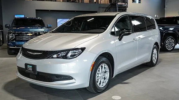 Chrysler Grand Voyager 2026 photo 2