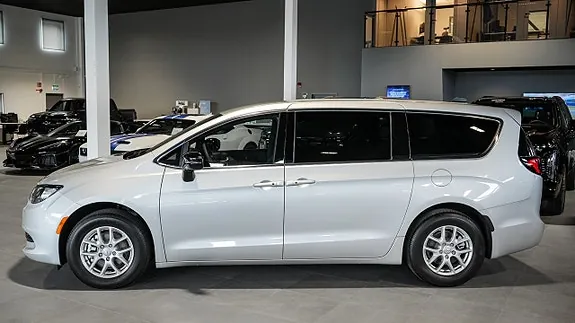 Chrysler Grand Voyager 2026 photo 5