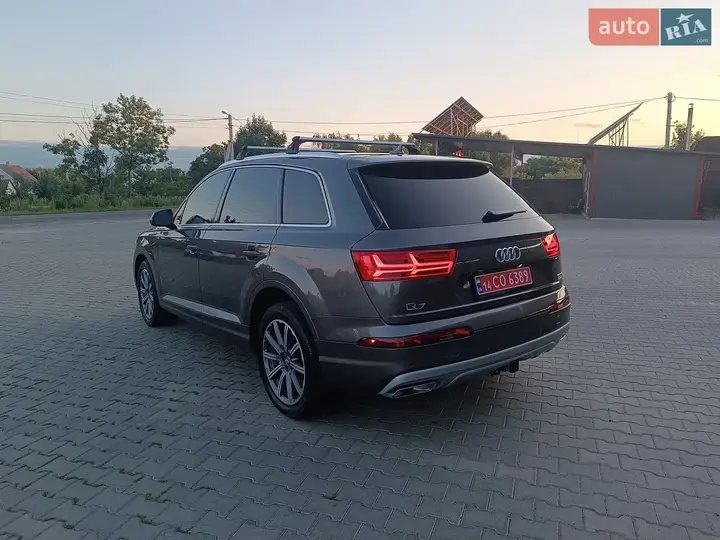 Audi Q7 2018 photo 3