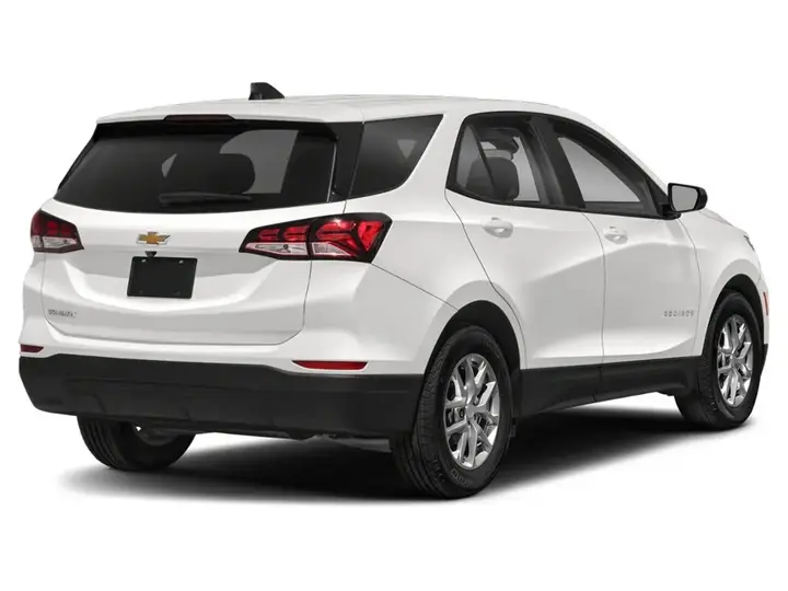 Chevrolet Equinox 2022 photo 2