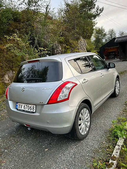 Suzuki Swift 2013 photo 4