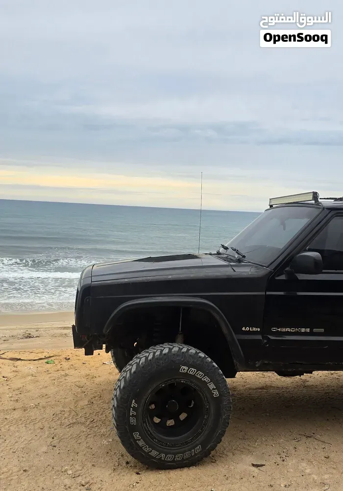 Jeep Grand Cherokee 2000 photo 4