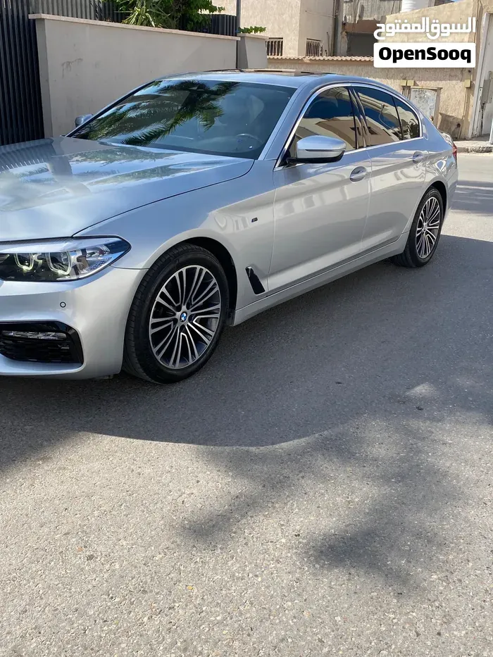 BMW 5 Series 2019 photo 3