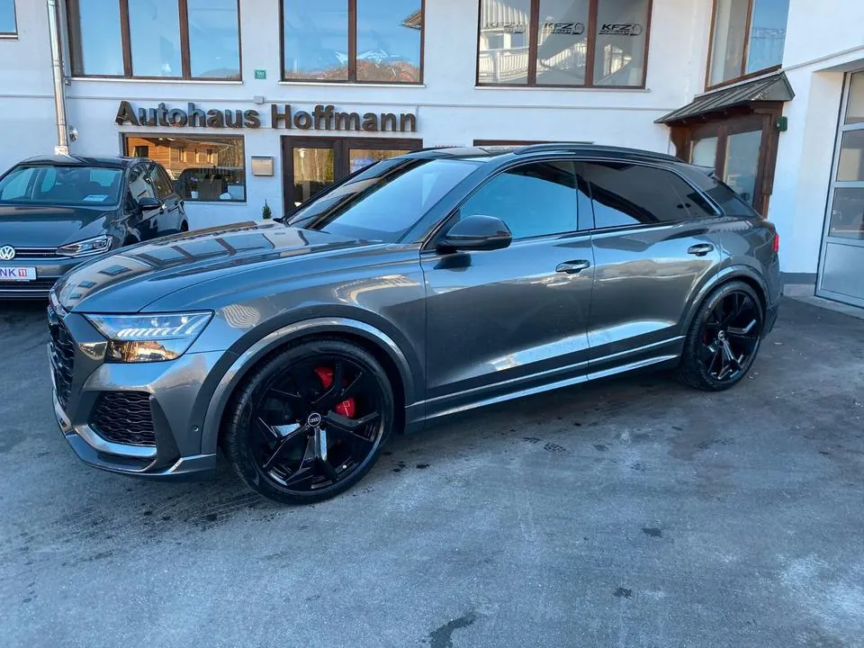 Audi Rsq8