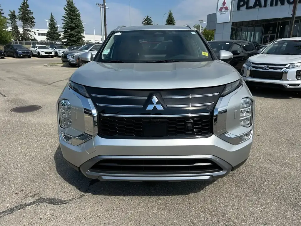 Mitsubishi Outlander 2025 photo 2