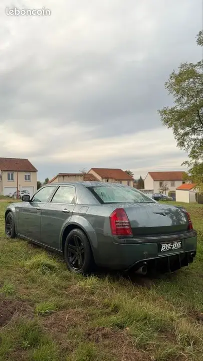 Chrysler 300C 2004 photo 2