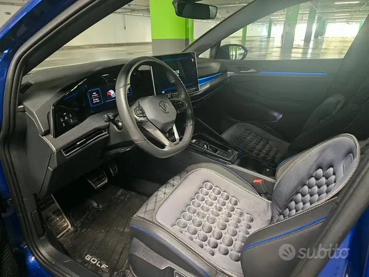 Volkswagen Golf 2024 photo 5