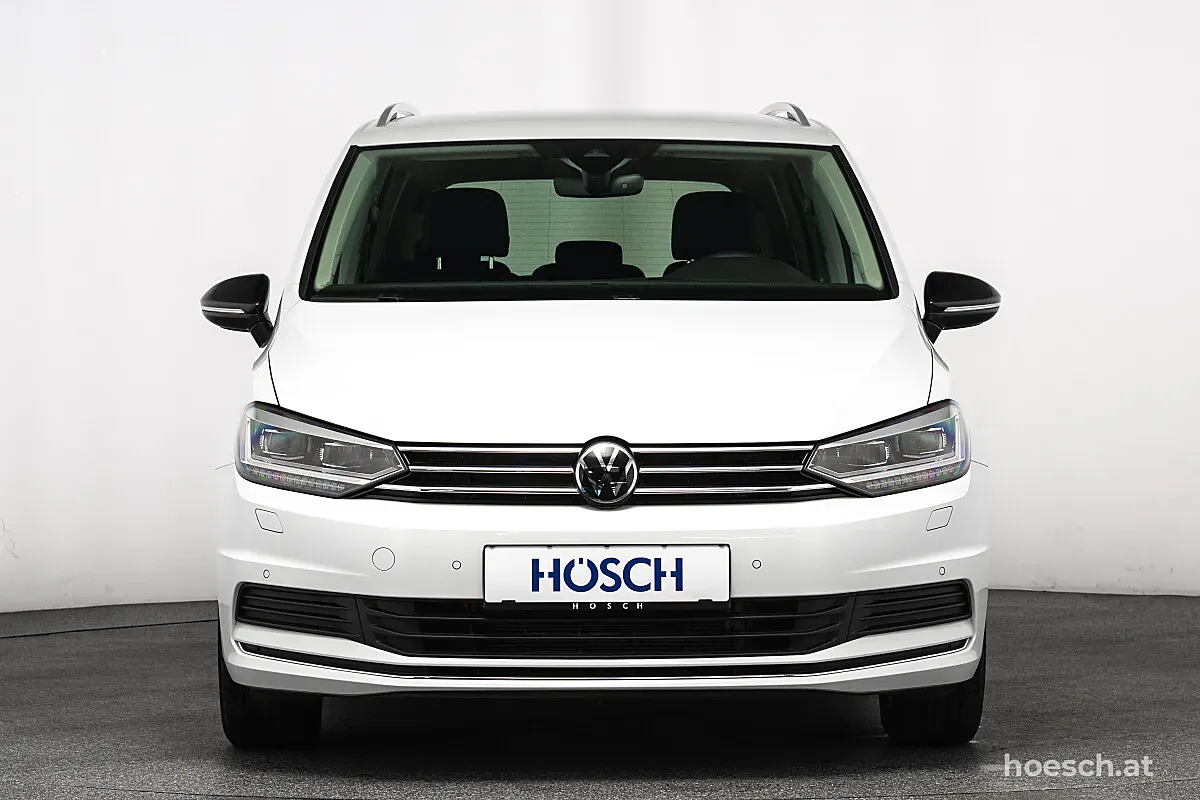 Volkswagen Touran 2025 photo 2