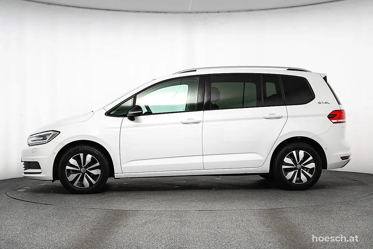 Volkswagen Touran 2025 photo 3