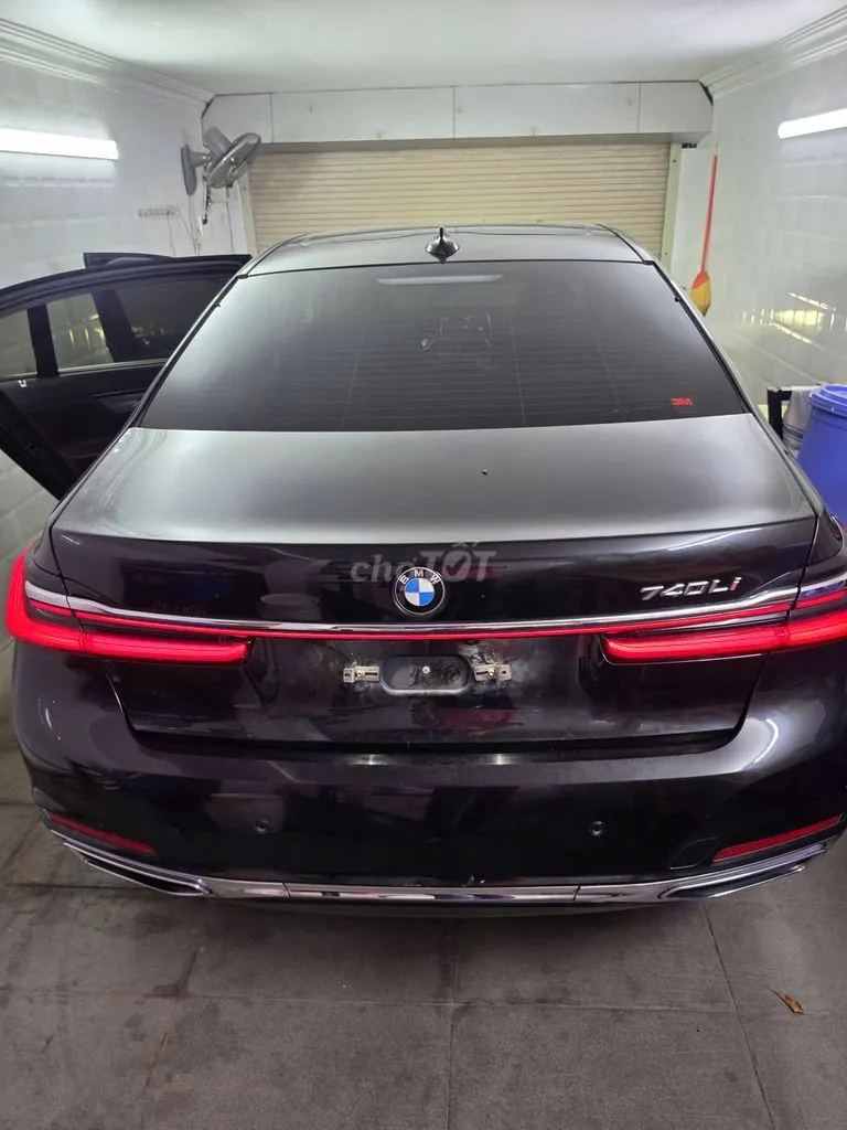 BMW 7 Series 2021 photo 3