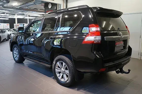 Toyota Land Cruiser 2015 photo 4