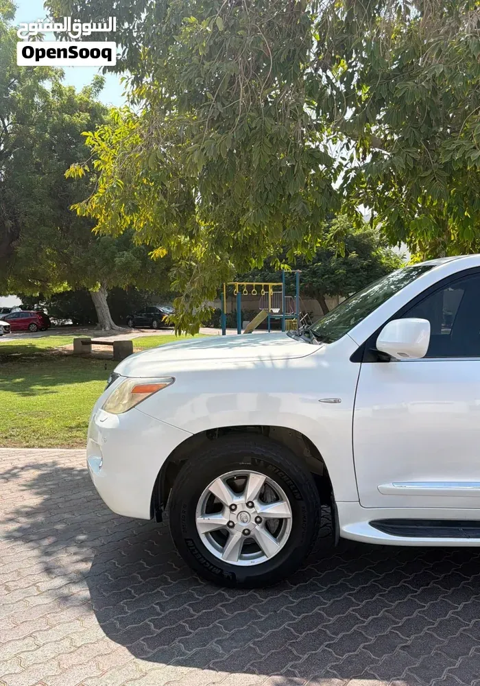Lexus Lx 570 2009 photo 2