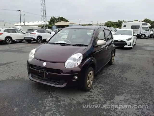 Toyota Passo Plus Hana 2014 photo 2