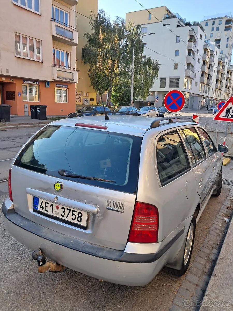 Skoda Octavia 2003 photo 3