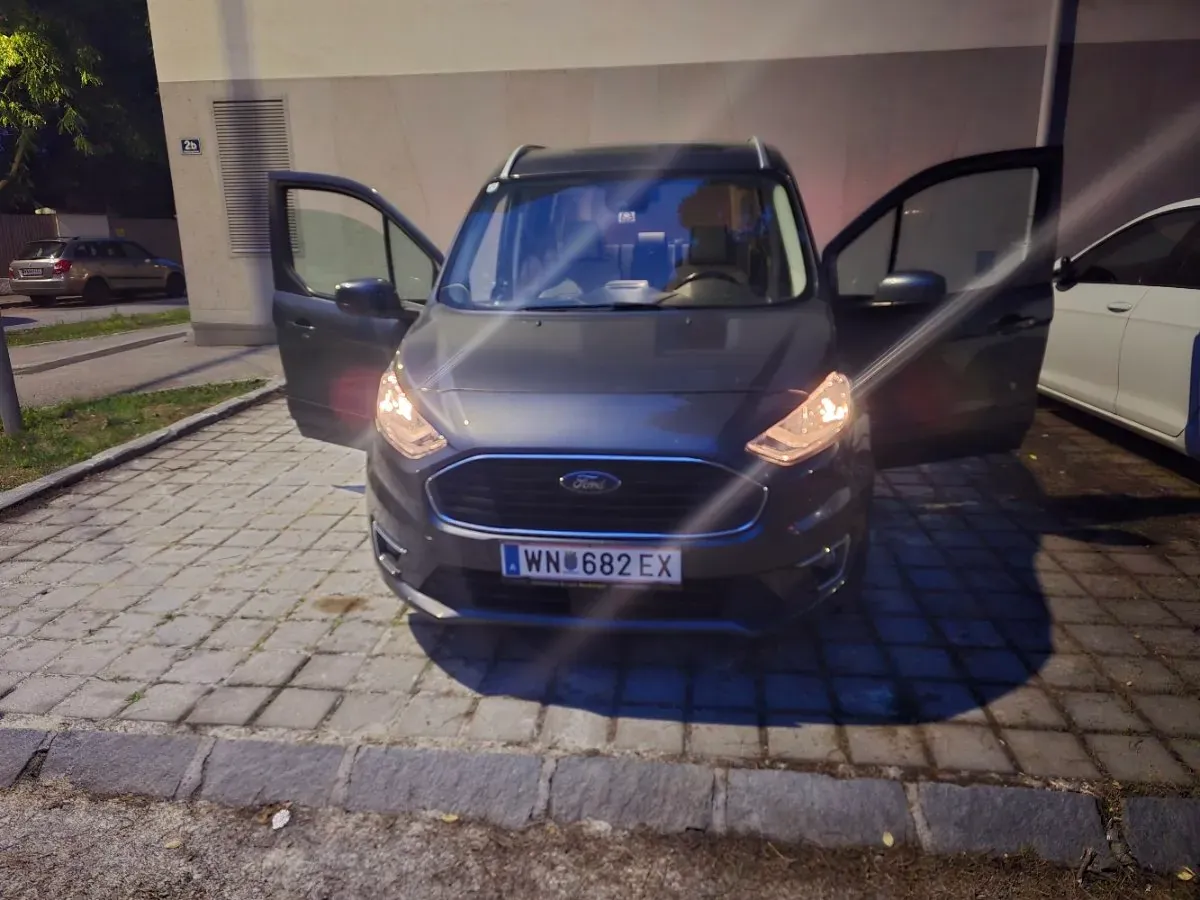 Ford Tourneo