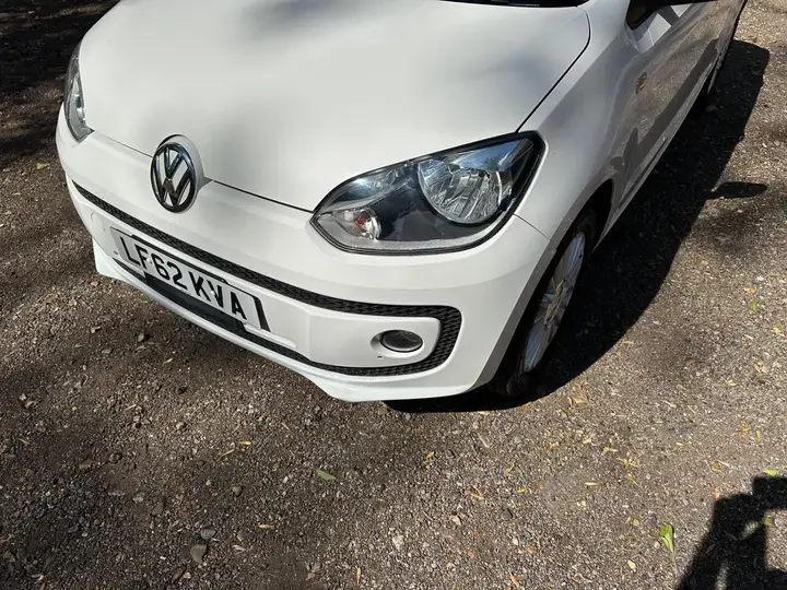 Volkswagen Up 2013 photo 3