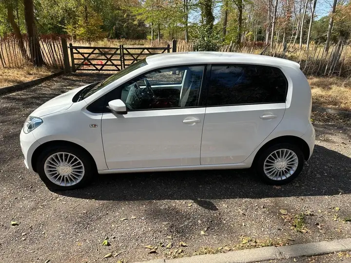 Volkswagen Up